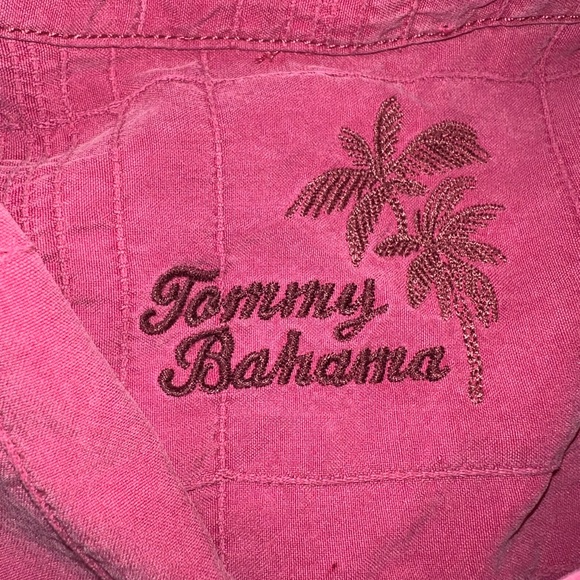 Tommy Bahama Shirt Mens Large Pink 100% Silk Button Up Camp Casual Lightweight - Picture 2 of 4
